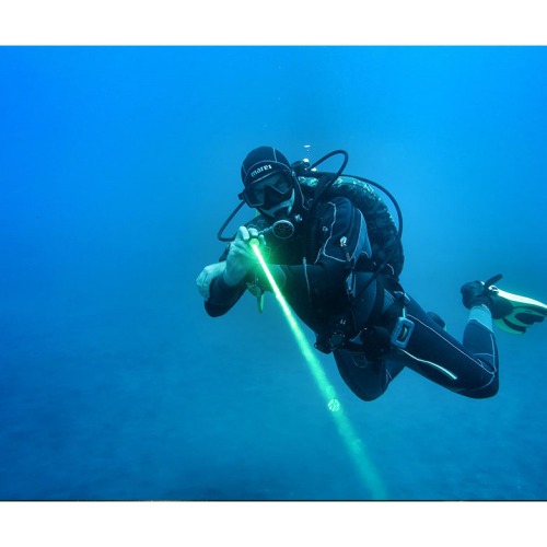 오카토치 D570-GL 멀티 레이저 다이빙 라이트 1000루멘